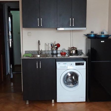 Naira Apartment 巴统 外观 照片